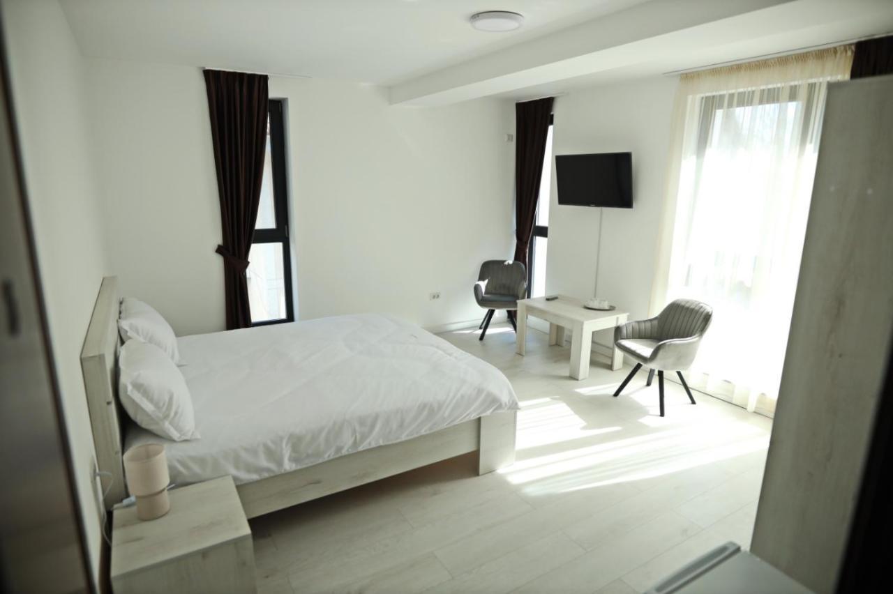 Casa Vys Apartamento Piteşti Exterior foto