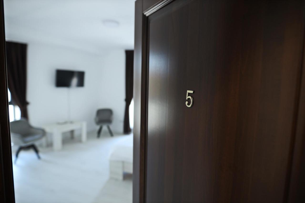 Casa Vys Apartamento Piteşti Exterior foto